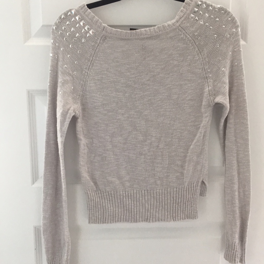 Grey Sweater - Picture 3 of 3